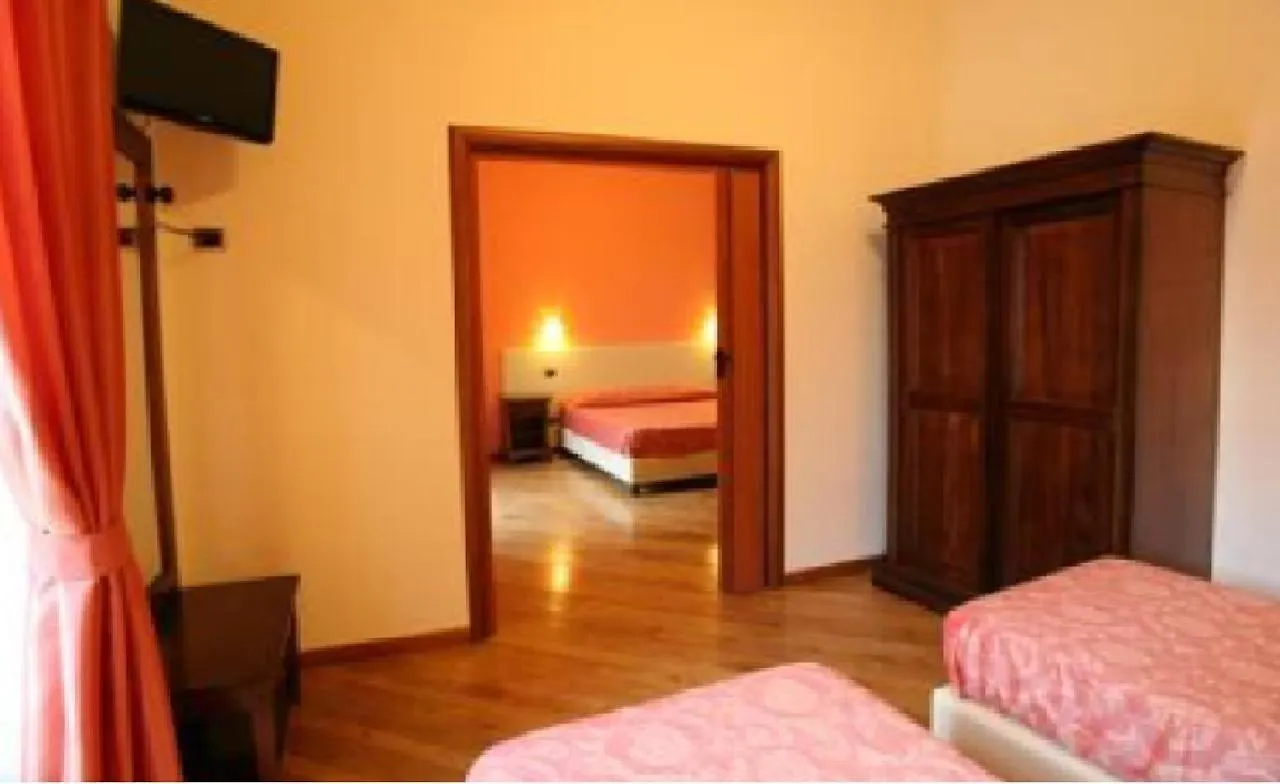 Hotel Medici ميلاتسو 3*,  إيطاليا