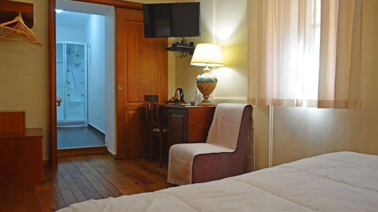 Hotel Medici ميلاتسو