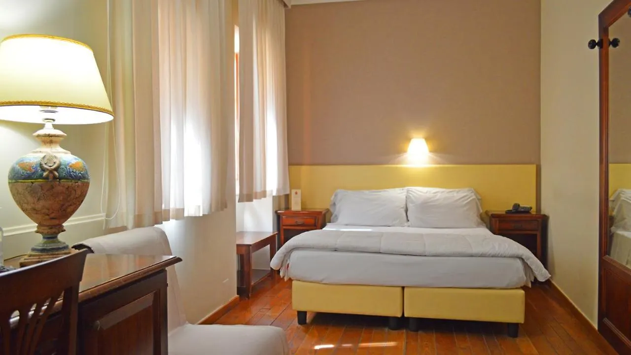 Hotel Medici ميلاتسو