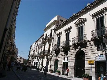 Hotel Medici ميلاتسو
