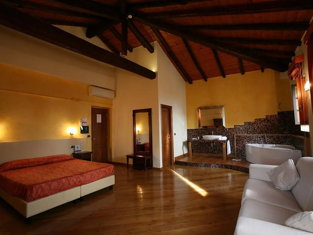 Hotel Medici ميلاتسو