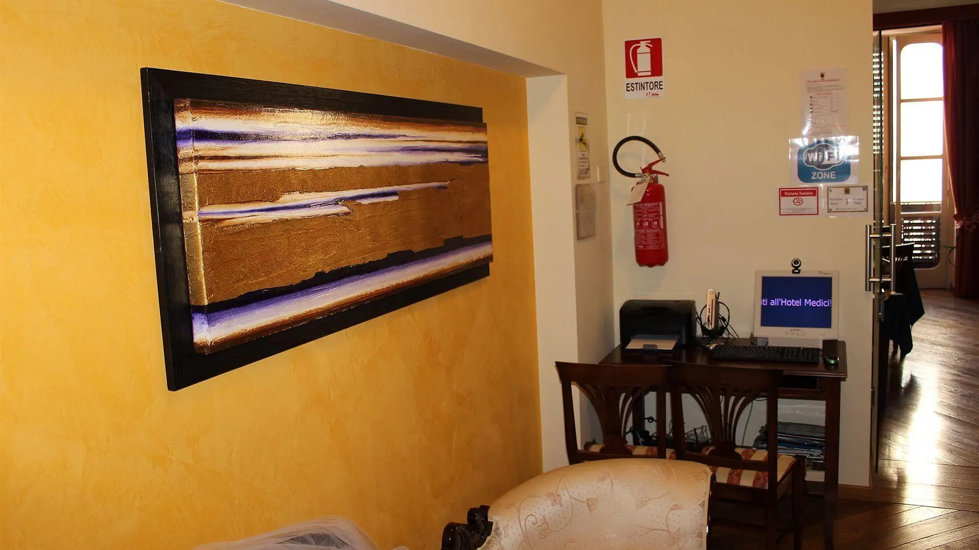 Hotel Medici ميلاتسو 3*,